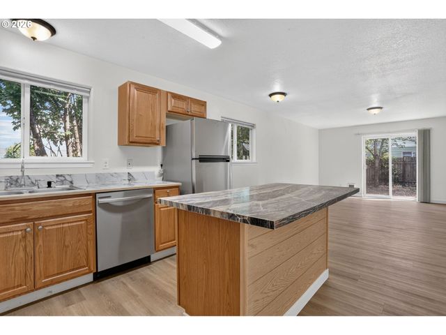 2926 Se 125TH Ave, Portland, OR 97236