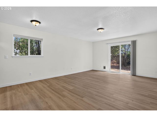 2926 Se 125TH Ave, Portland, OR 97236