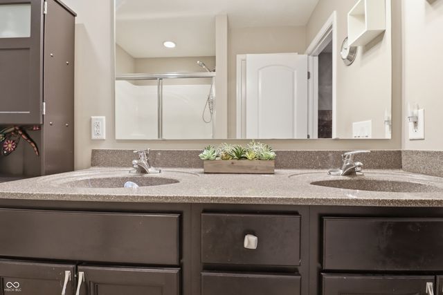 9658 Prairie Smoke Drive, Noblesville, IN 46060