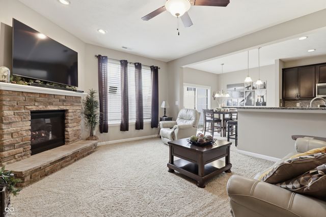 9658 Prairie Smoke Drive, Noblesville, IN 46060