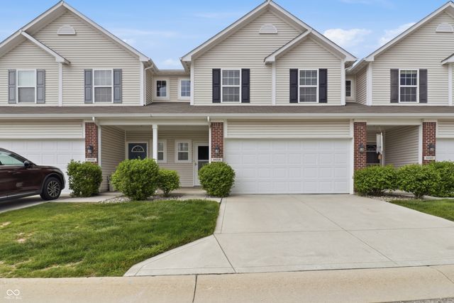 9658 Prairie Smoke Drive, Noblesville, IN 46060