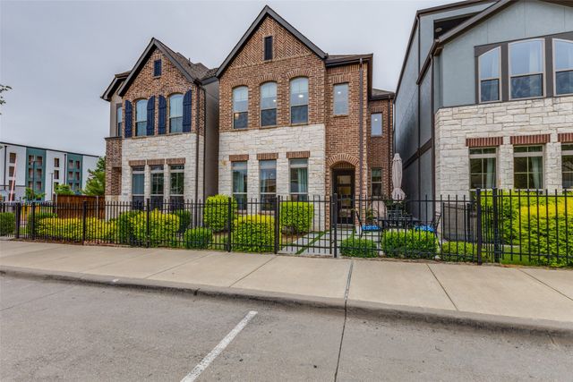 7129 Laurel Ridge, Dallas, TX 75231