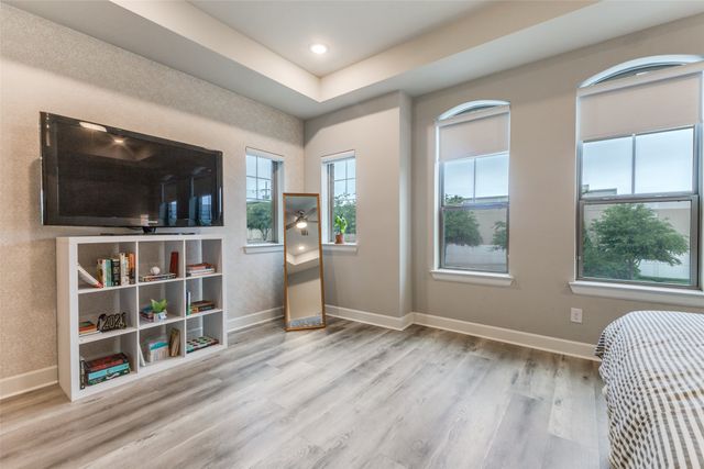 7129 Laurel Ridge, Dallas, TX 75231