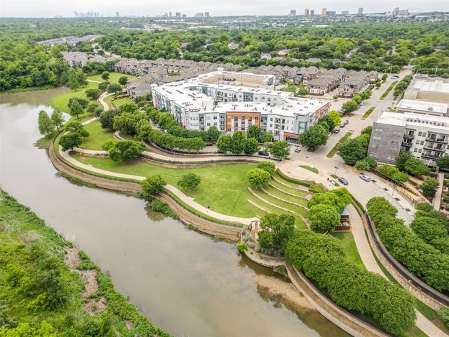 7129 Laurel Ridge, Dallas, TX 75231