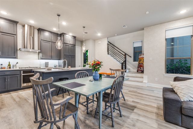 7129 Laurel Ridge, Dallas, TX 75231