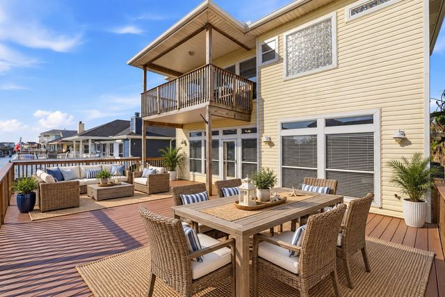 414 Westerly, Tiki Island, TX 77554