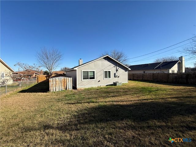 2401 Lago Trail, Killeen, TX 76543