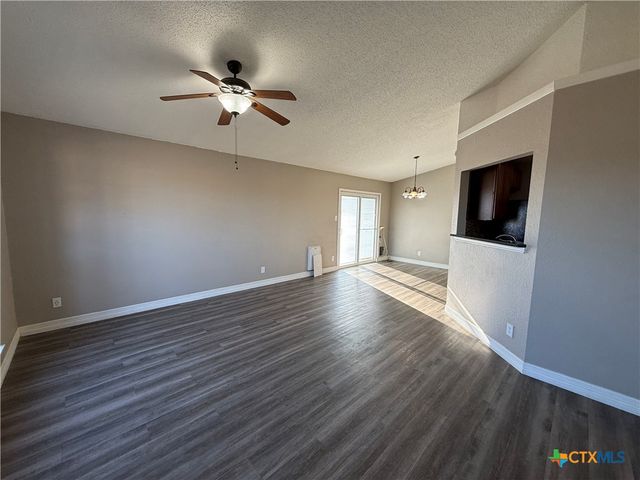 2401 Lago Trail, Killeen, TX 76543