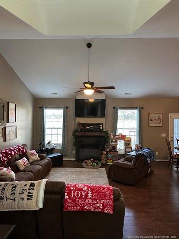 2784 Sivertsen Road, Autryville, NC 28318