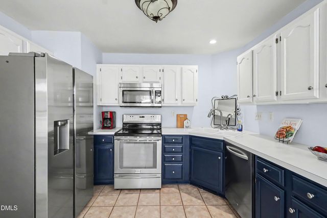 2828 Cornerstone Ridge Drive, Apex, NC 27539