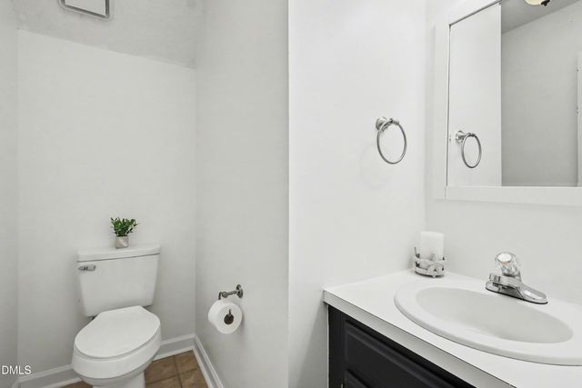 2828 Cornerstone Ridge Drive, Apex, NC 27539