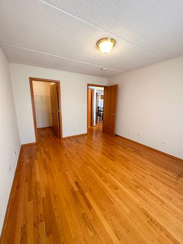 4700 N Harlem Avenue 306, Harwood Heights, IL 60706