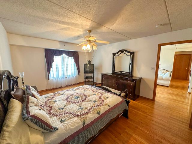 4700 N Harlem Avenue 306, Harwood Heights, IL 60706