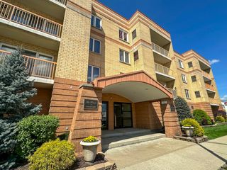 4700 N Harlem Avenue 306, Harwood Heights, IL 60706