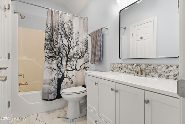 4513 Fieldstone Circle SE, Southport, NC 28461