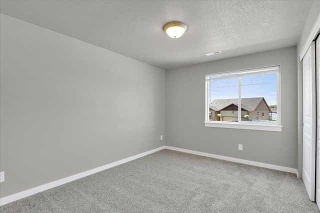 1119 S Soda Rd, Spokane, WA 99224