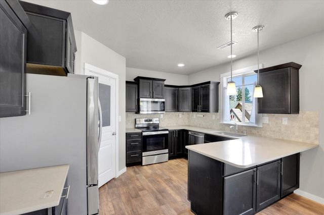 1119 S Soda Rd, Spokane, WA 99224