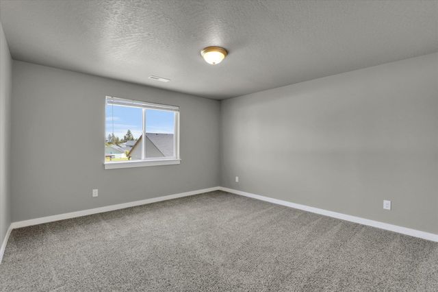 1119 S Soda Rd, Spokane, WA 99224