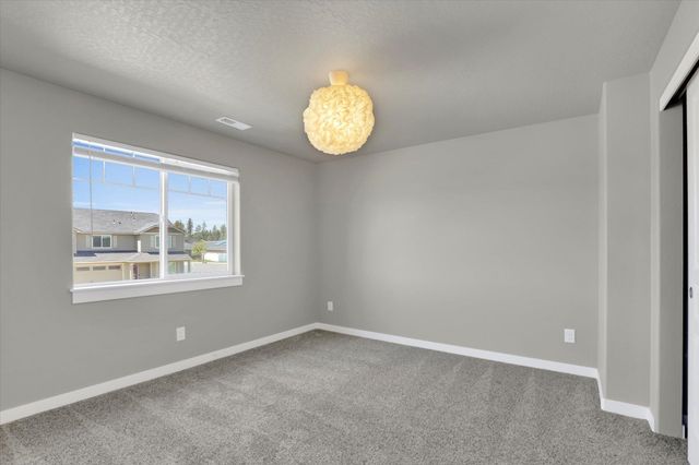 1119 S Soda Rd, Spokane, WA 99224