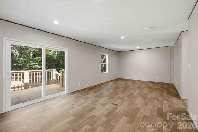 1028 Dorset Lane, Lincolnton, NC 28092