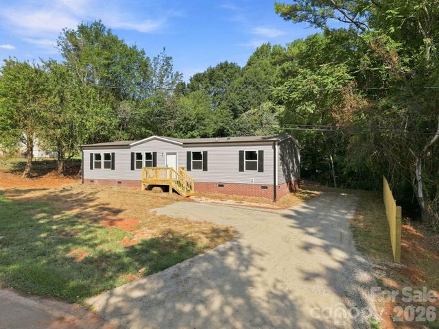 1028 Dorset Lane, Lincolnton, NC 28092