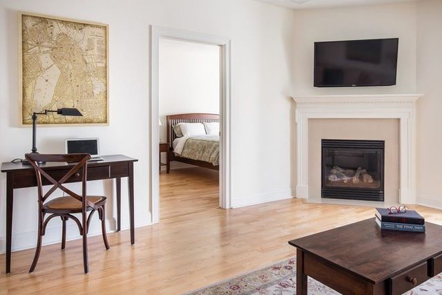 1104 Davenport Ave 1104, Canton, MA 02021