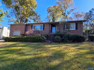 907 Fagan Springs Circle, Huntsville, AL 35801