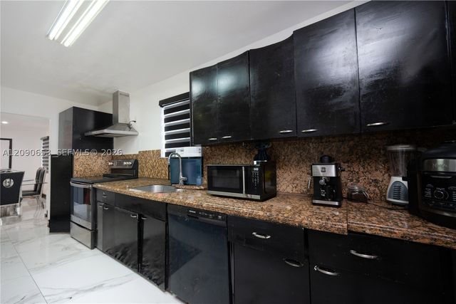 2920 SW 69th Ave 0, Miami, FL 33155