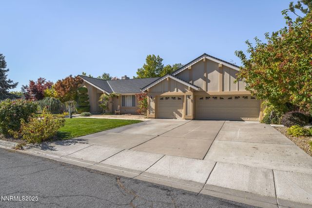 15 Carefree Place, Sparks, NV 89441