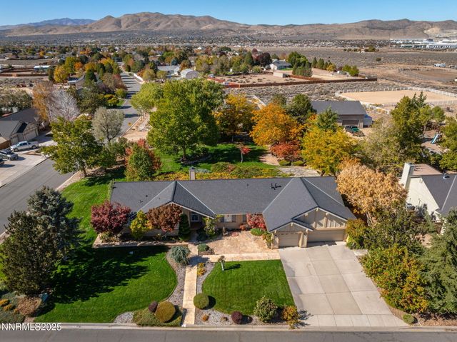 15 Carefree Place, Sparks, NV 89441