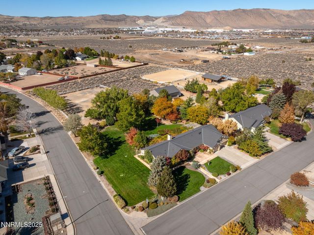 15 Carefree Place, Sparks, NV 89441