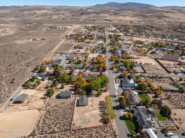 15 Carefree Place, Sparks, NV 89441