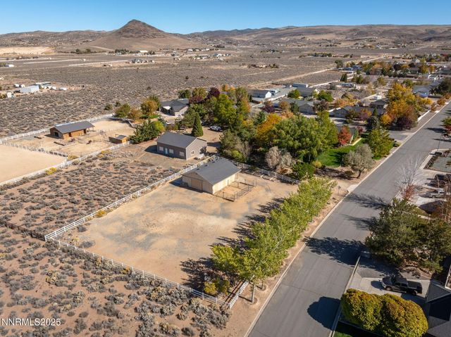 15 Carefree Place, Sparks, NV 89441
