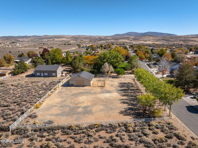 15 Carefree Place, Sparks, NV 89441