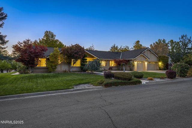 15 Carefree Place, Sparks, NV 89441