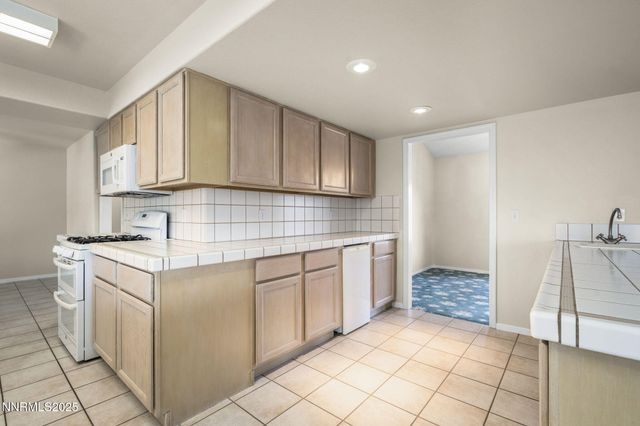 15 Carefree Place, Sparks, NV 89441