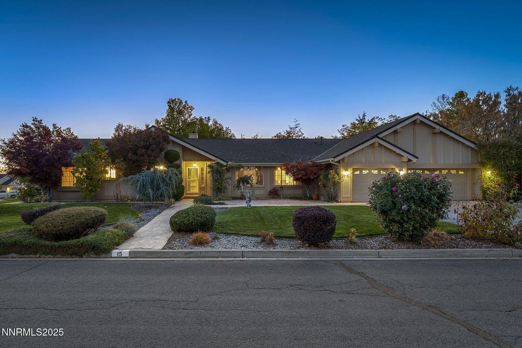 15 Carefree Place, Sparks, NV 89441