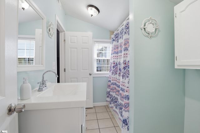 211 Buncombe Street, Greer, SC 29650