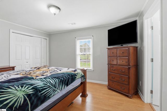 211 Buncombe Street, Greer, SC 29650