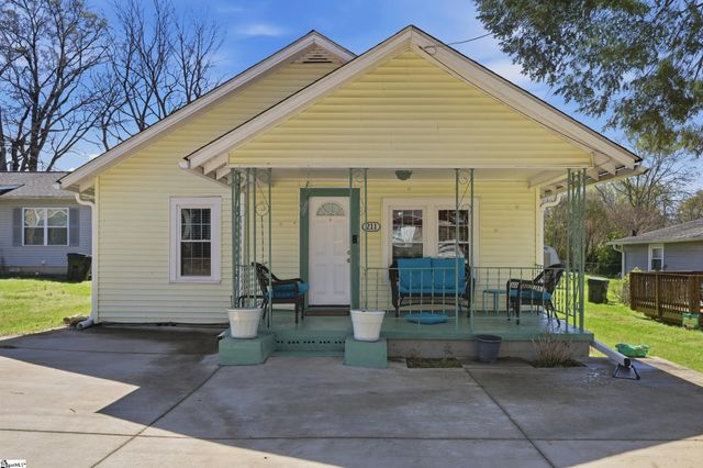 211 Buncombe Street, Greer, SC 29650