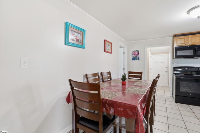 211 Buncombe Street, Greer, SC 29650