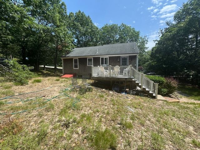 75 Donna Dr, Plymouth, MA 02360