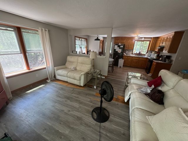 75 Donna Dr, Plymouth, MA 02360