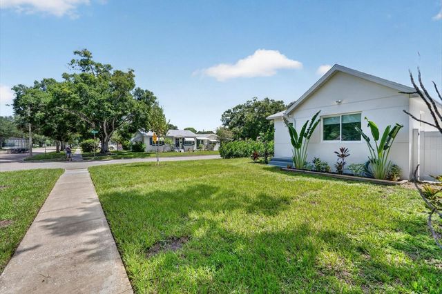 4847 DR MARTIN LUTHER KING JR STREET N, St Petersburg, FL 33703