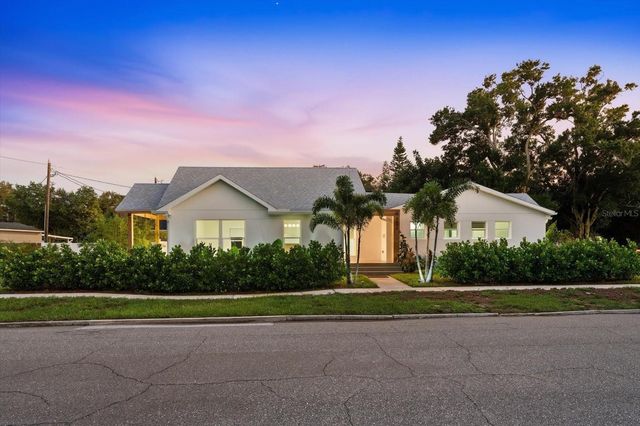 4847 DR MARTIN LUTHER KING JR STREET N, St Petersburg, FL 33703