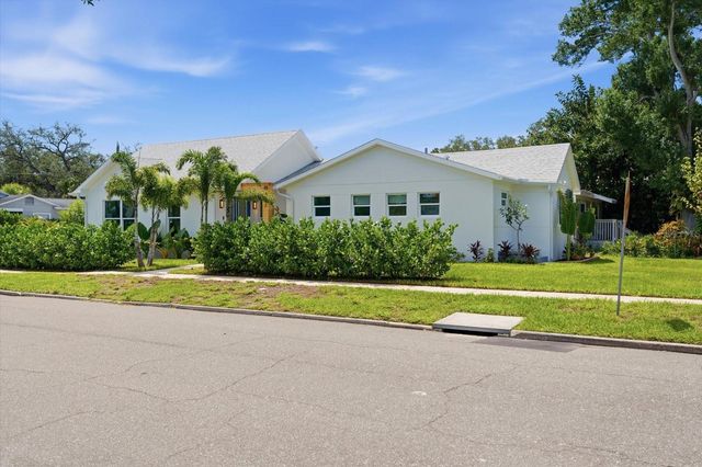 4847 DR MARTIN LUTHER KING JR STREET N, St Petersburg, FL 33703