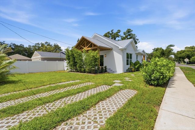 4847 DR MARTIN LUTHER KING JR STREET N, St Petersburg, FL 33703