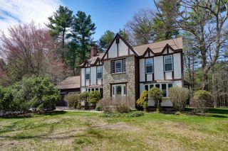 7 Old Colony Dr, Norfolk, MA 02056