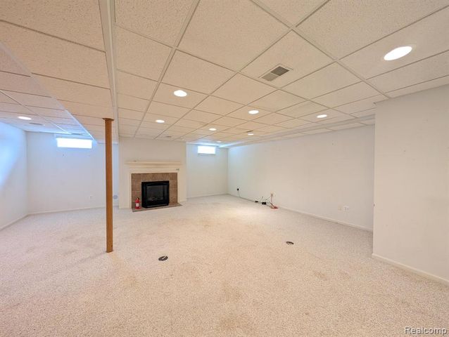 4090 Grand Oaks Trail, Burton, MI 48519