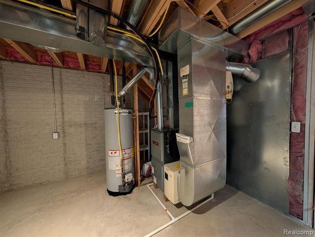 4090 Grand Oaks Trail, Burton, MI 48519